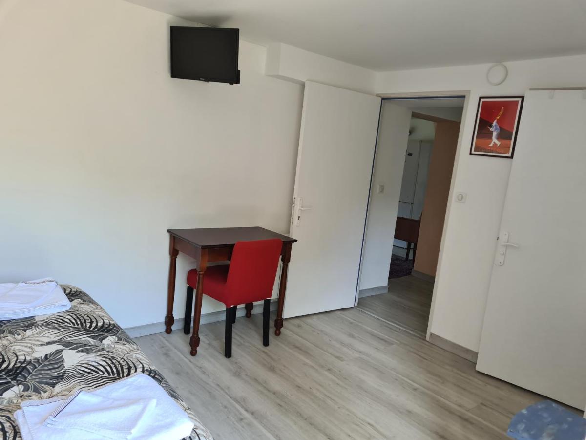 Appartement Avec Cuisine Et Grande Piscine Chauffee 앙다이 외부 사진